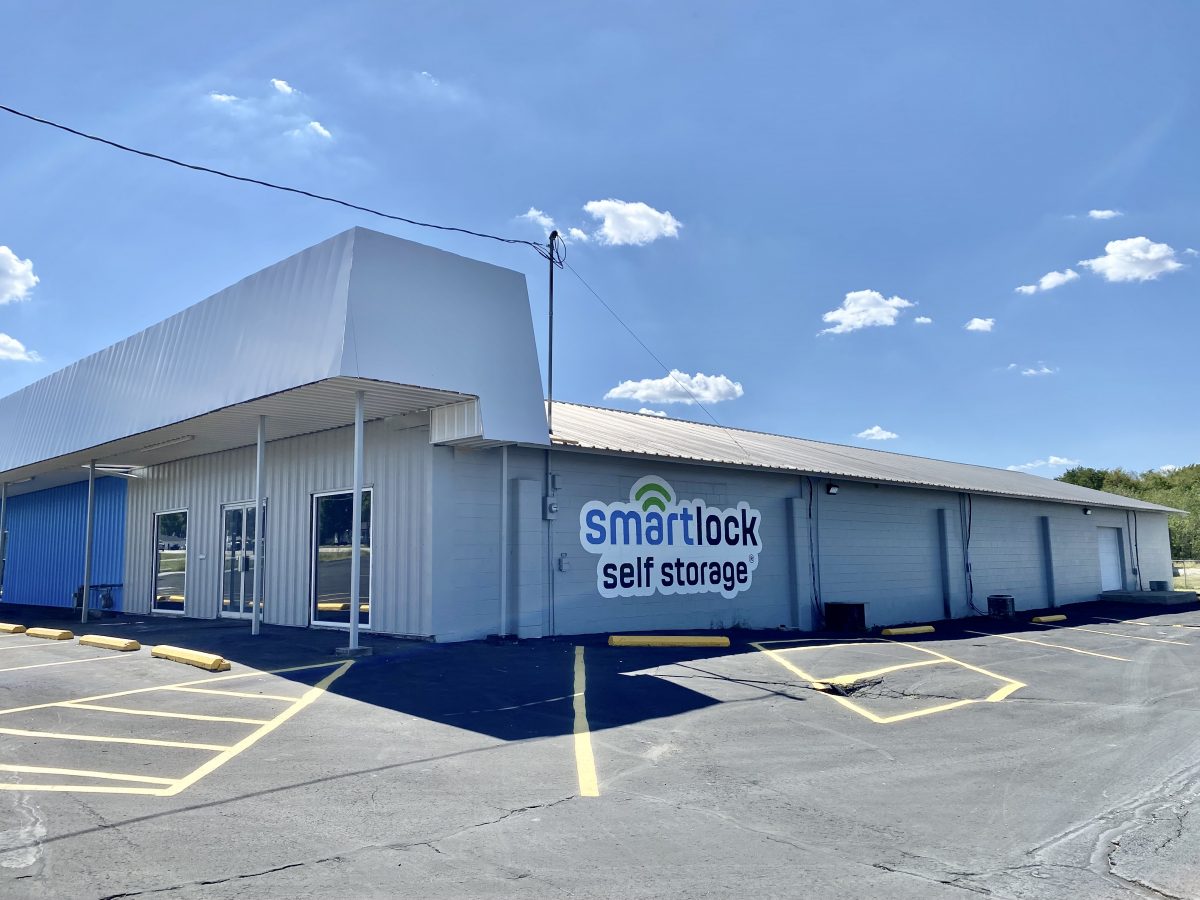 Commercial Building For Lease