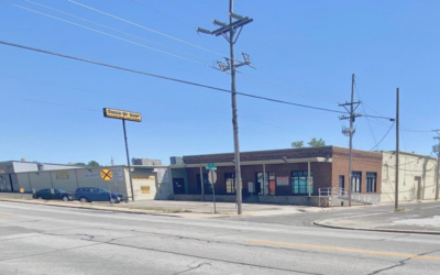Unlock Value in Mixed-Use Office/Warehouse with Adaptive Potential