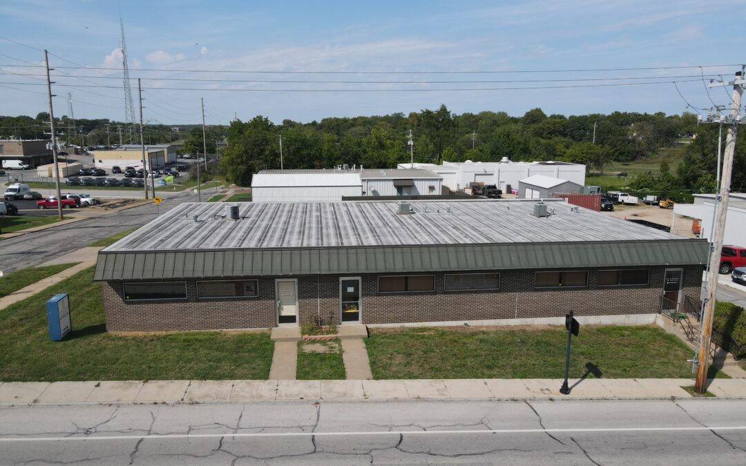 For Sale Office/Retail Building with Multi-Tenant Potential