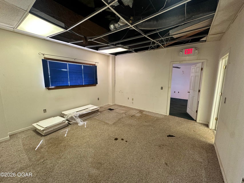 102 S Main St, Joplin, MO