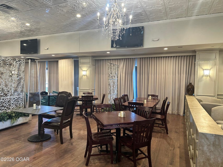 2707 E 32 St, Joplin, MO