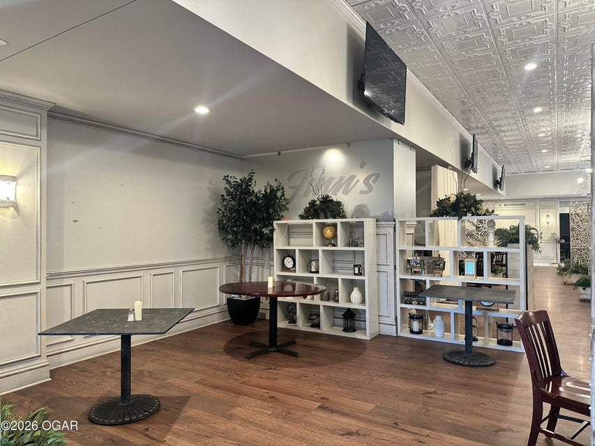 2707 E 32 St, Joplin, MO