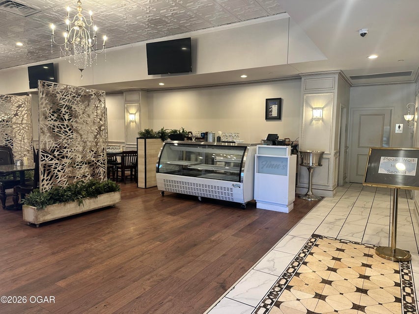 2707 E 32 St, Joplin, MO